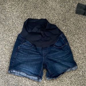 Maternity shorts